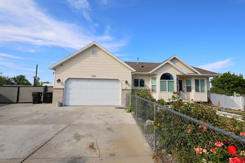 Photo of 3506 W OTT DR S, Taylorsville, UT 84129 (MLS # 2134362)