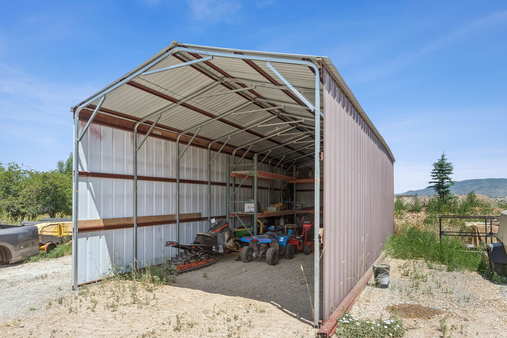 THREE FARMS ESTATES - Residential