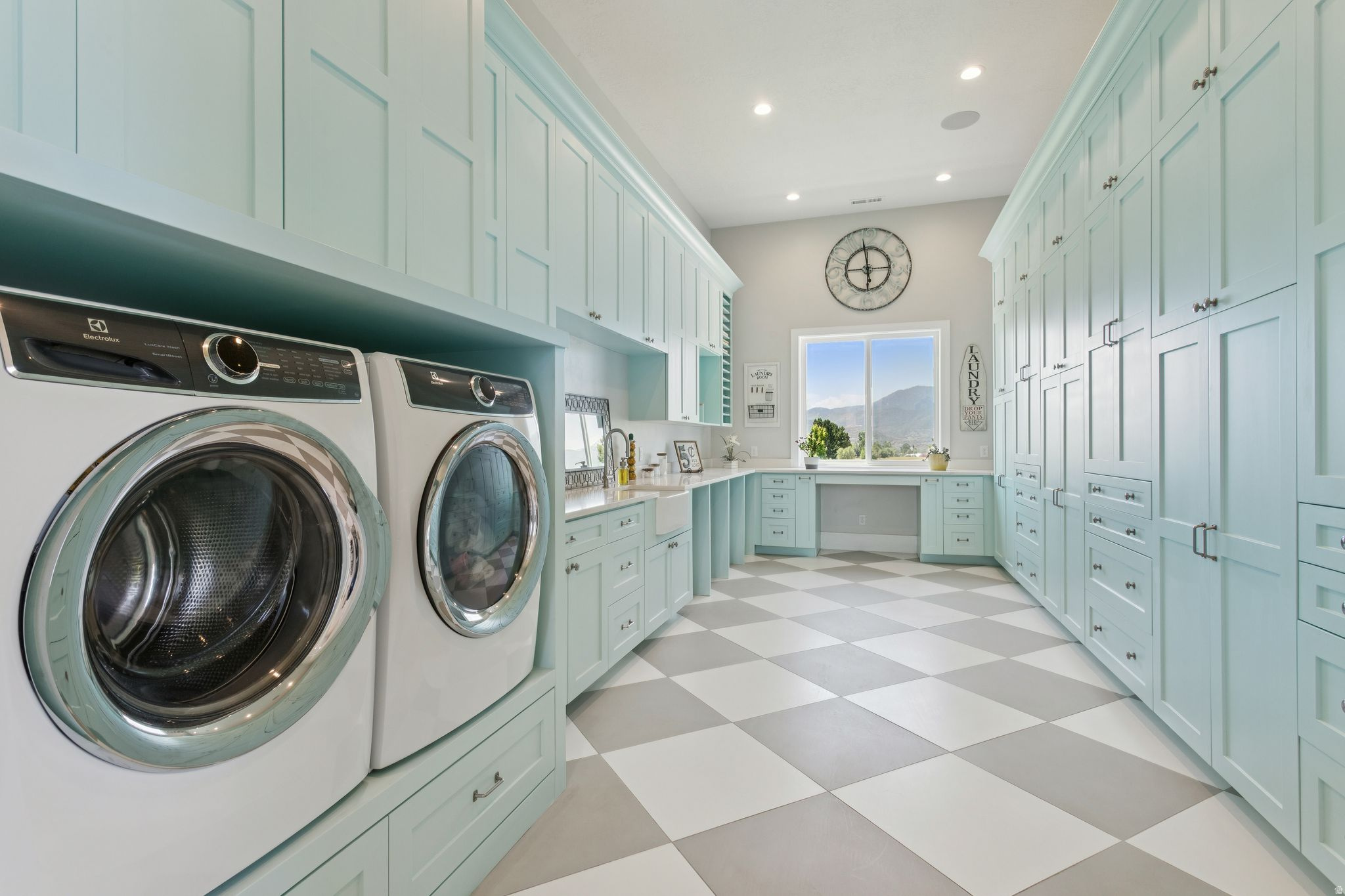 THREE FARMS ESTATES - Residential