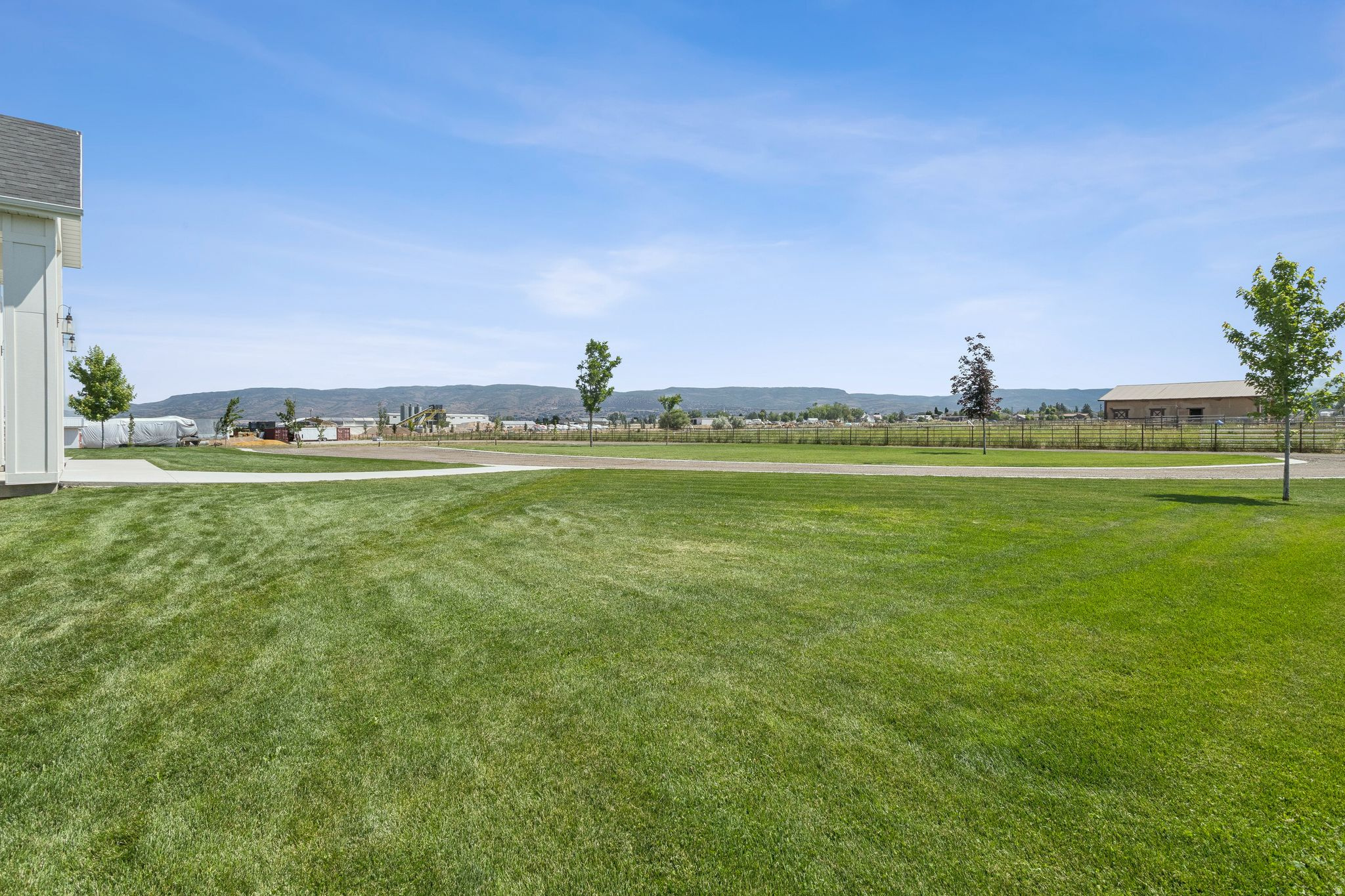 THREE FARMS ESTATES - Residential