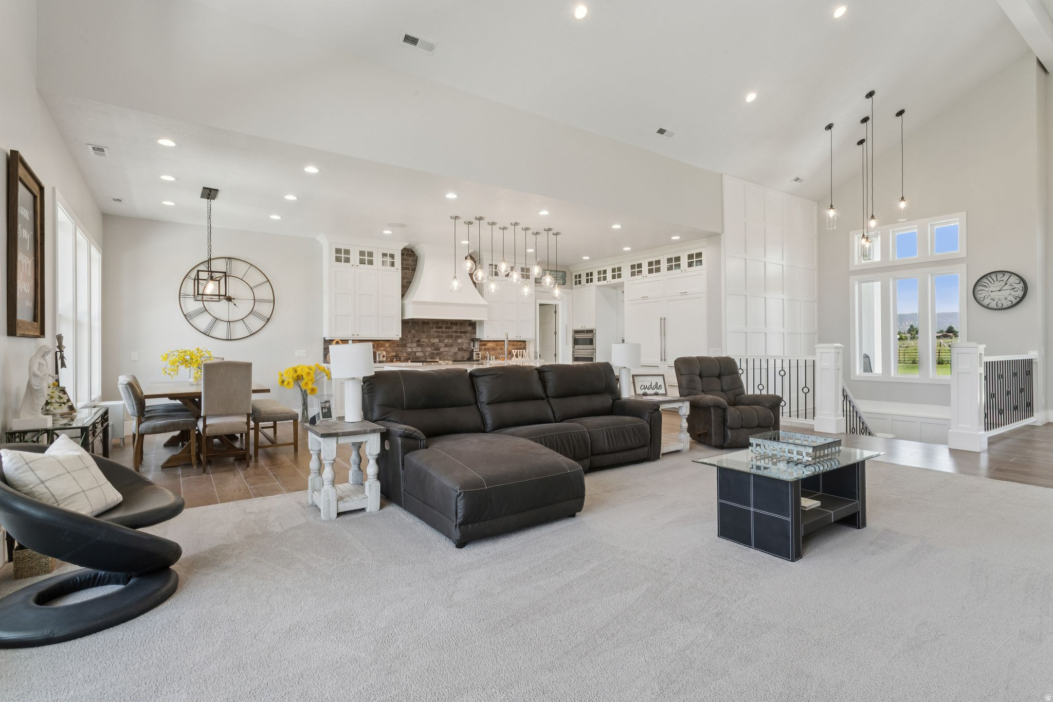 THREE FARMS ESTATES - Residential