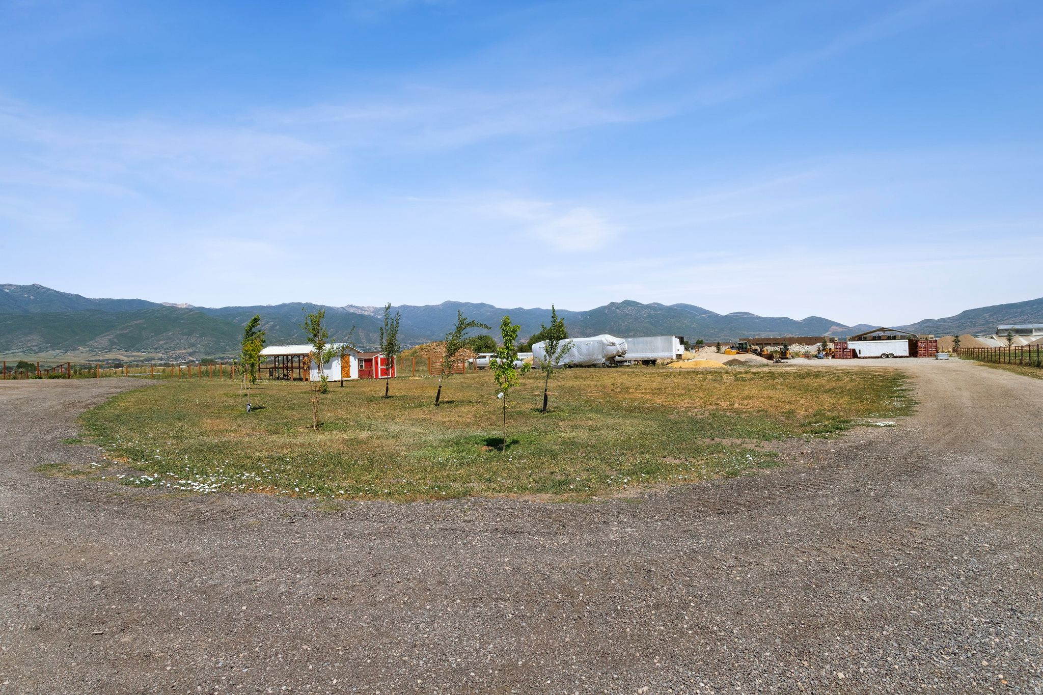 THREE FARMS ESTATES - Residential