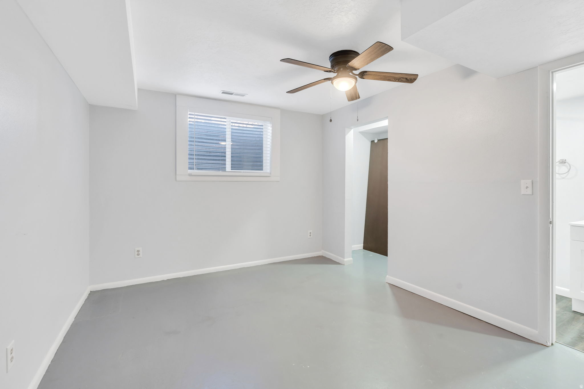 COLONY PARK - Residential