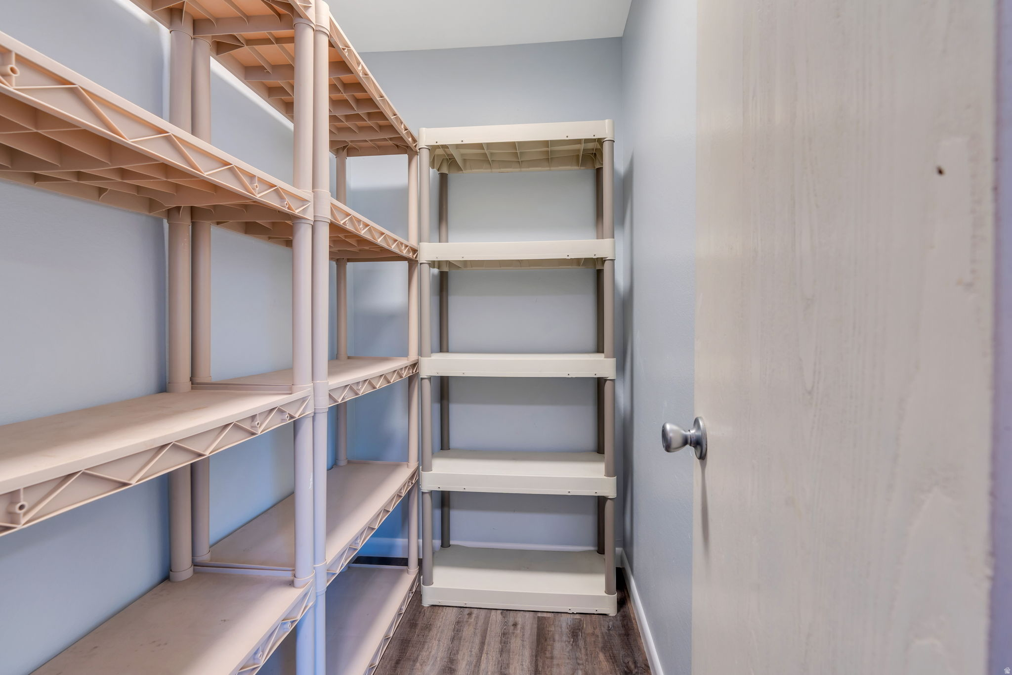 COLONY PARK - Residential