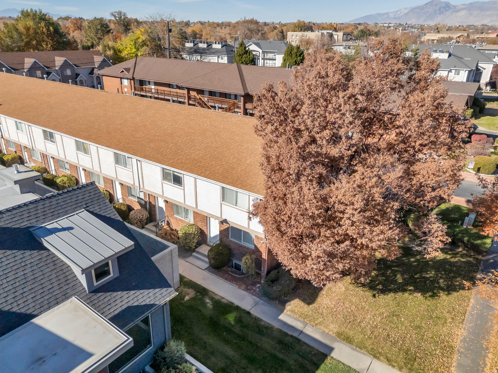 COLONY PARK - Residential