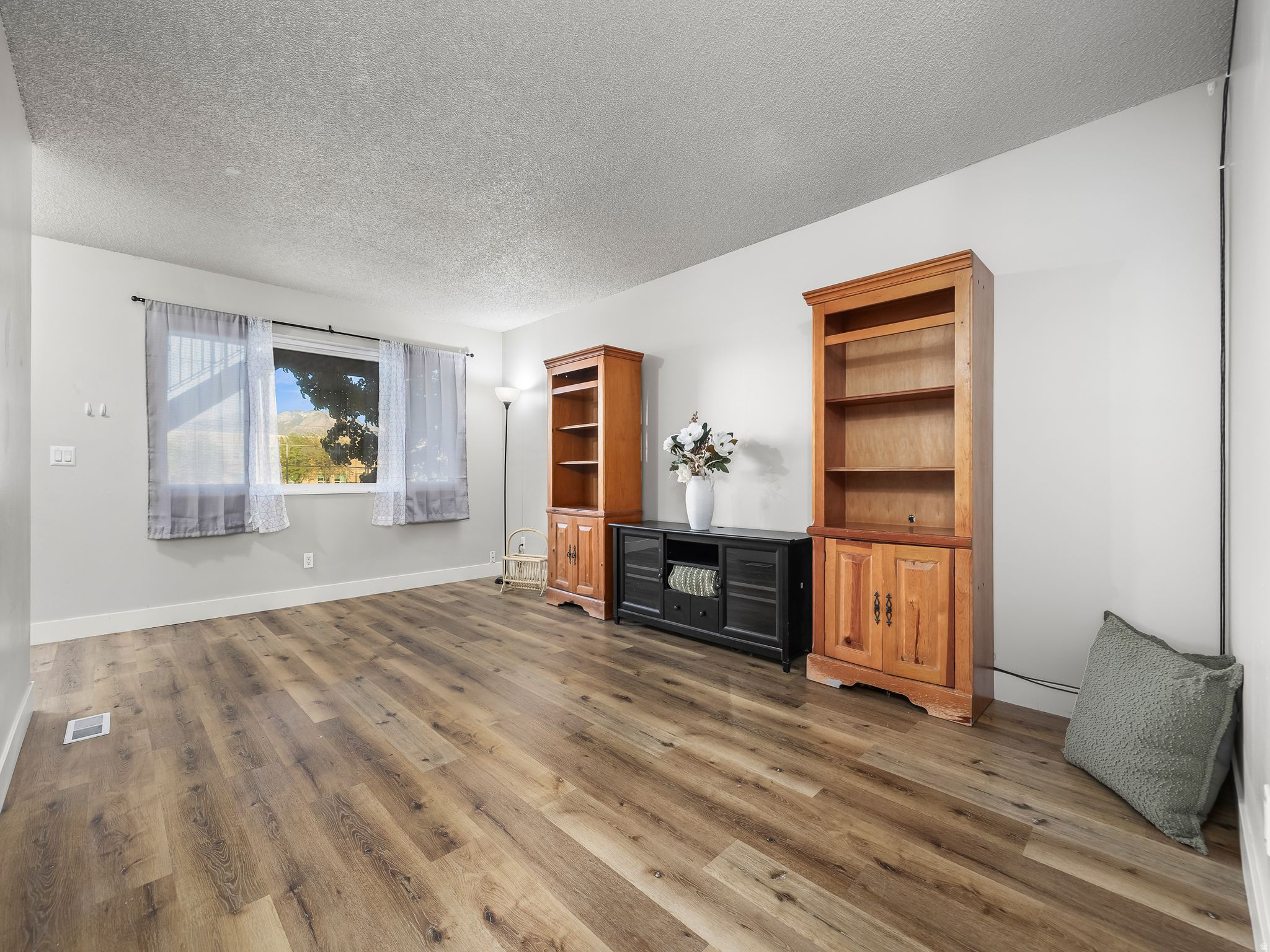 WESTGLEN VILLAGE - Residential