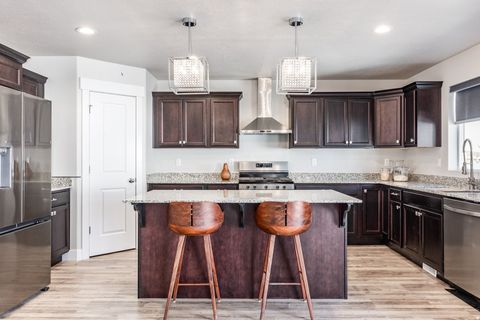 Tiny photo for 1453 N LINEN WAY, Lehi, UT 84048 (MLS # 2140766)