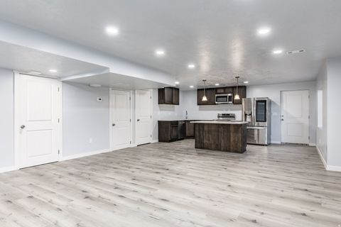 Tiny photo for 1453 N LINEN WAY, Lehi, UT 84048 (MLS # 2140766)