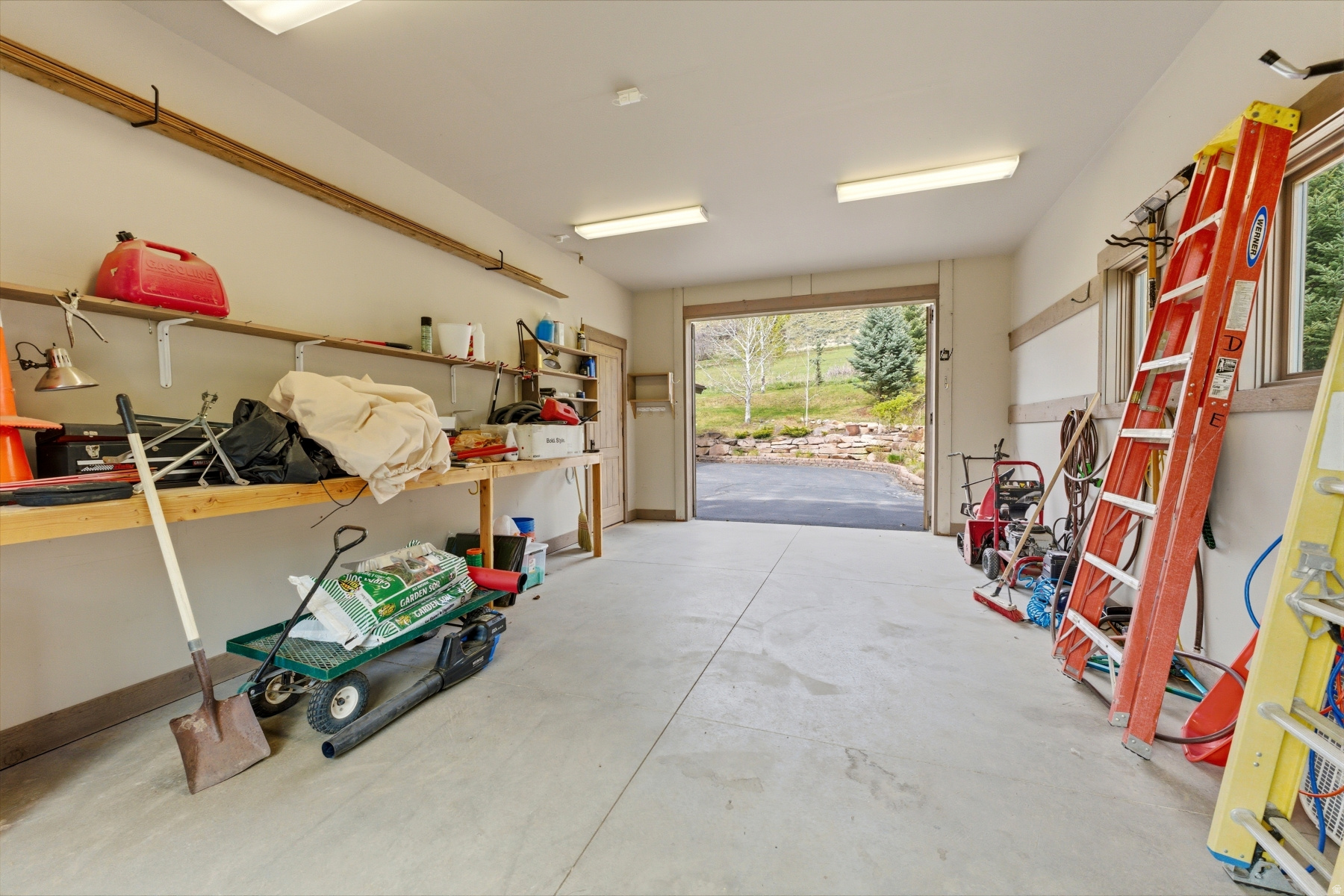 DEER RIDGE ESTATES - Residential