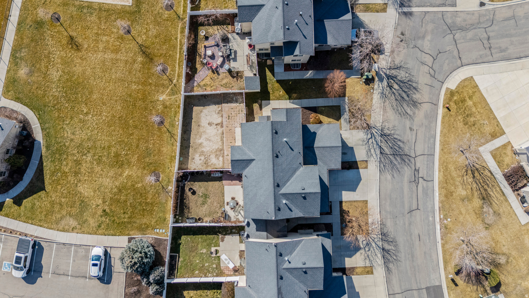 POINTE MEADOWS - Residential