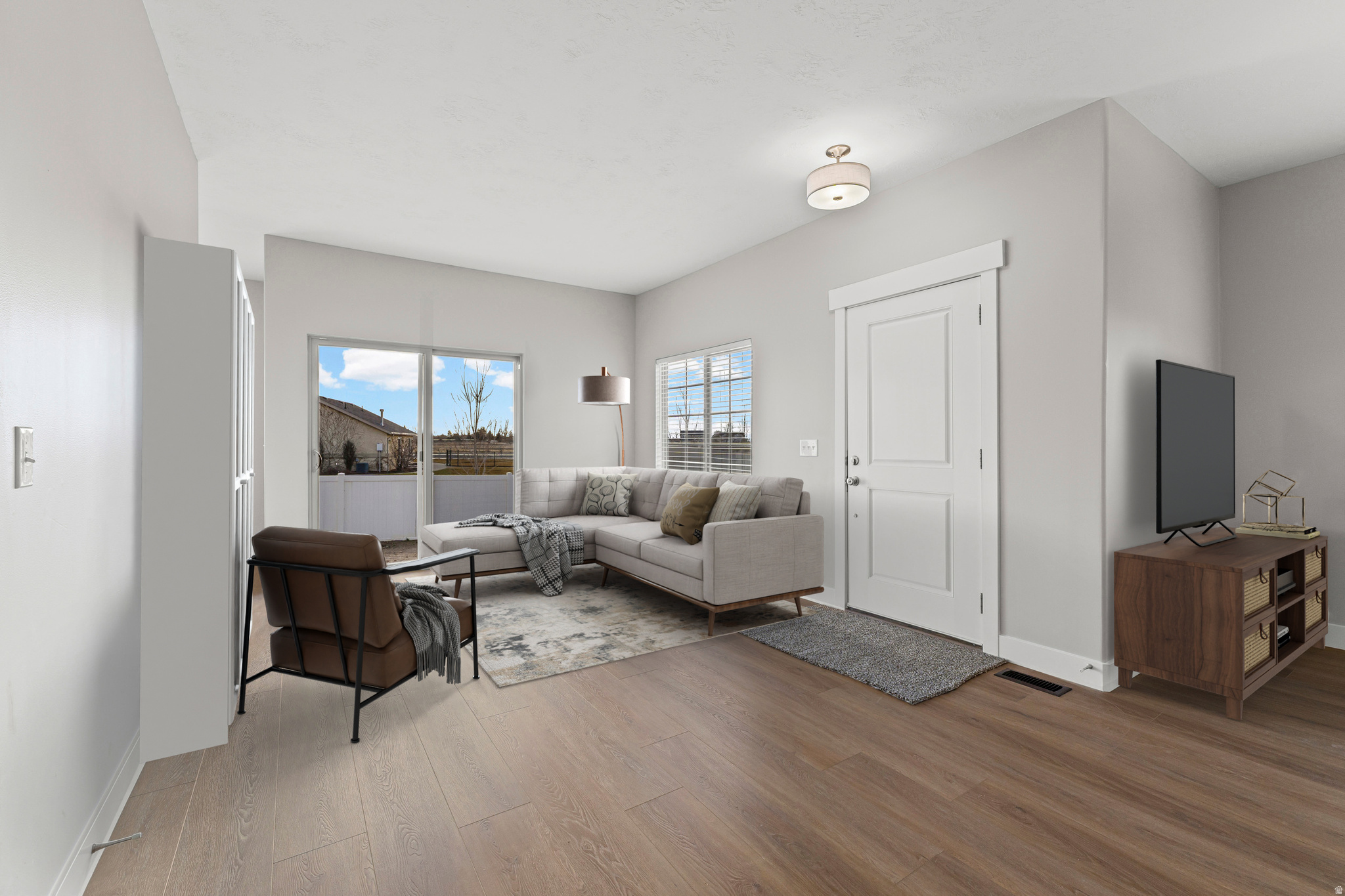 POINTE MEADOWS - Residential