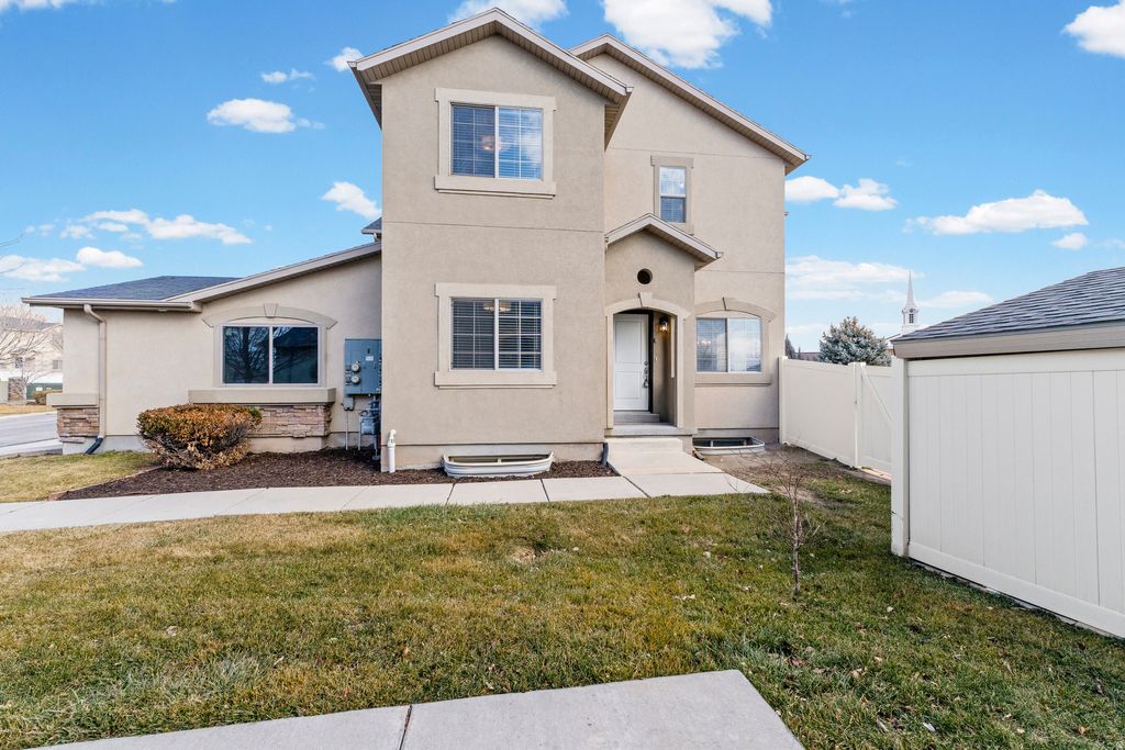 Photo of 1975 W 2175 N, Lehi, UT 84043 (MLS # 2138929)