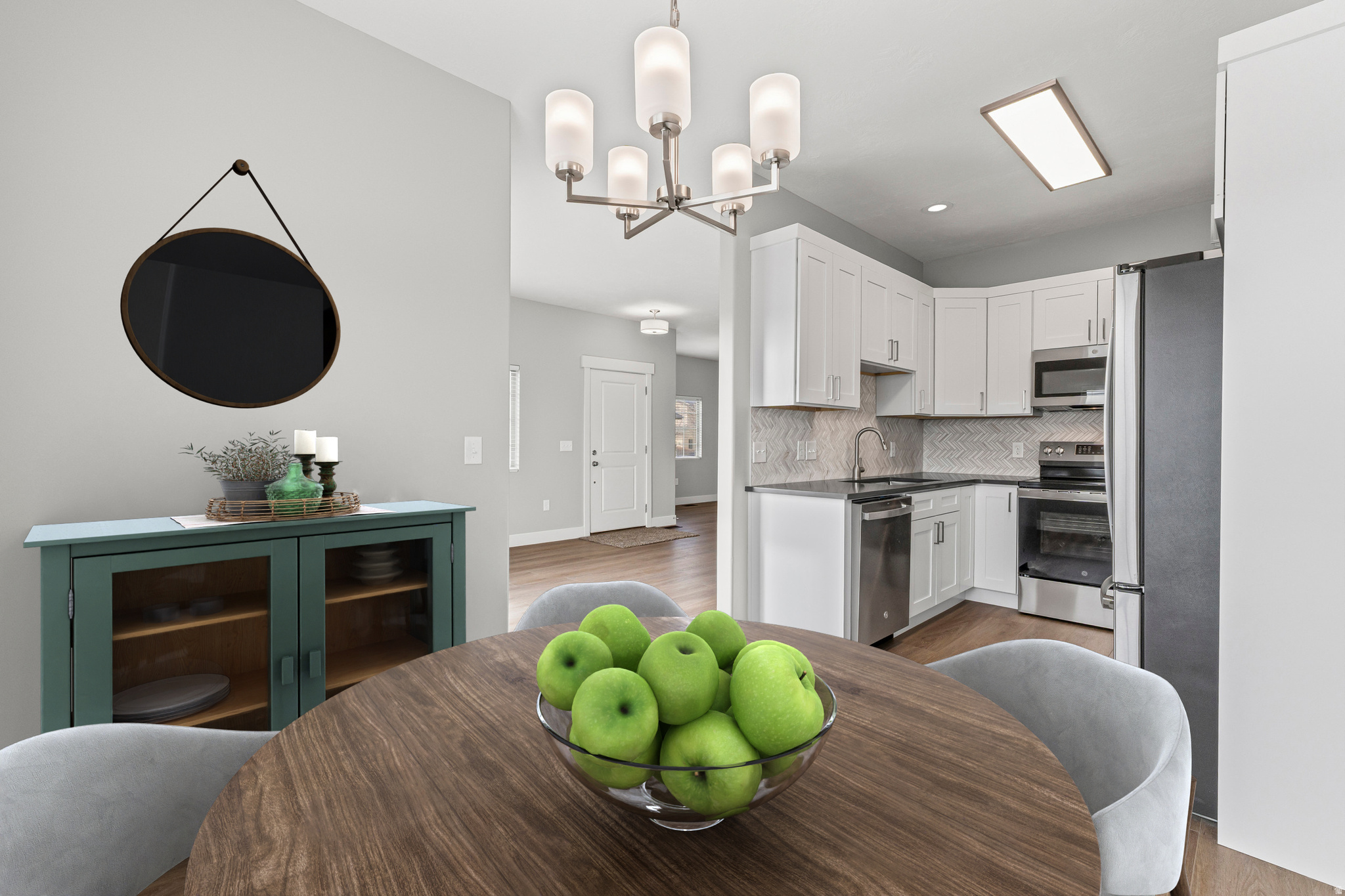 POINTE MEADOWS - Residential