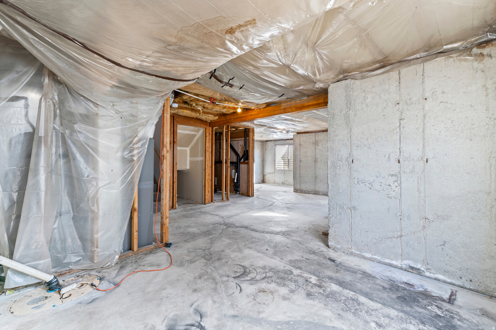 POINTE MEADOWS - Residential