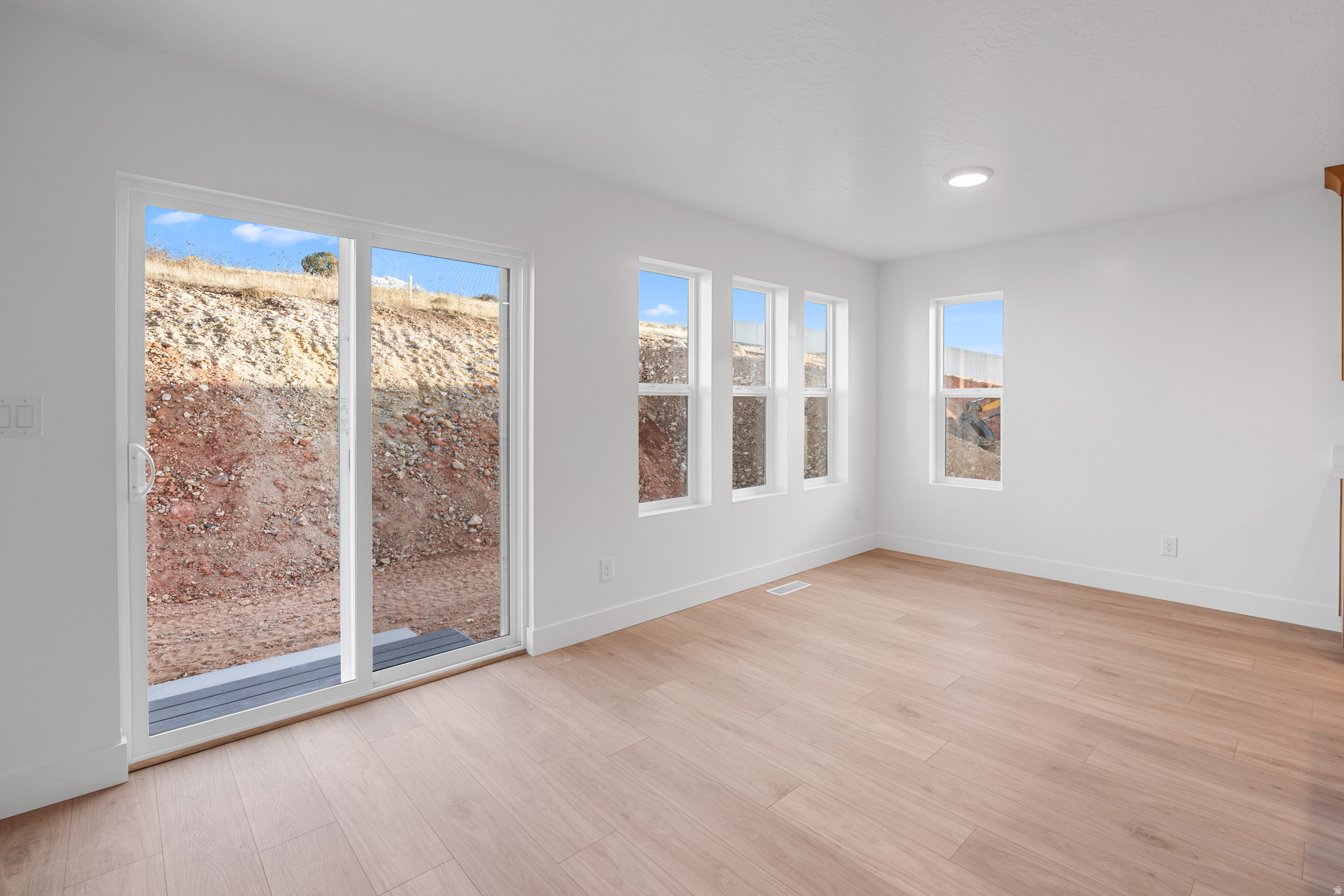 THE HILLS - Residential