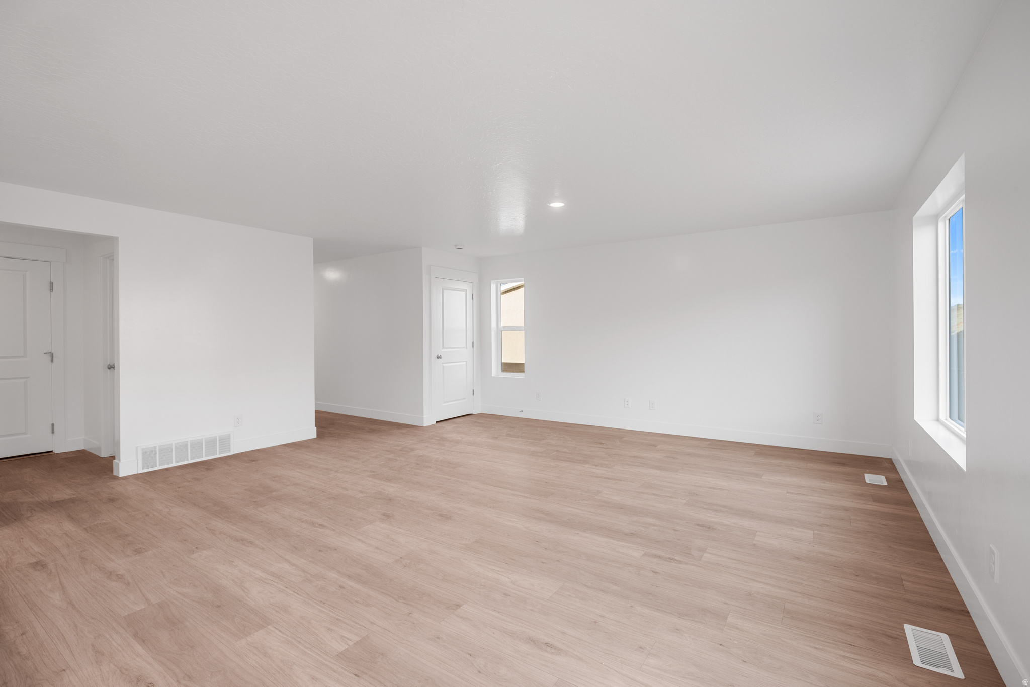 THE HILLS - Residential