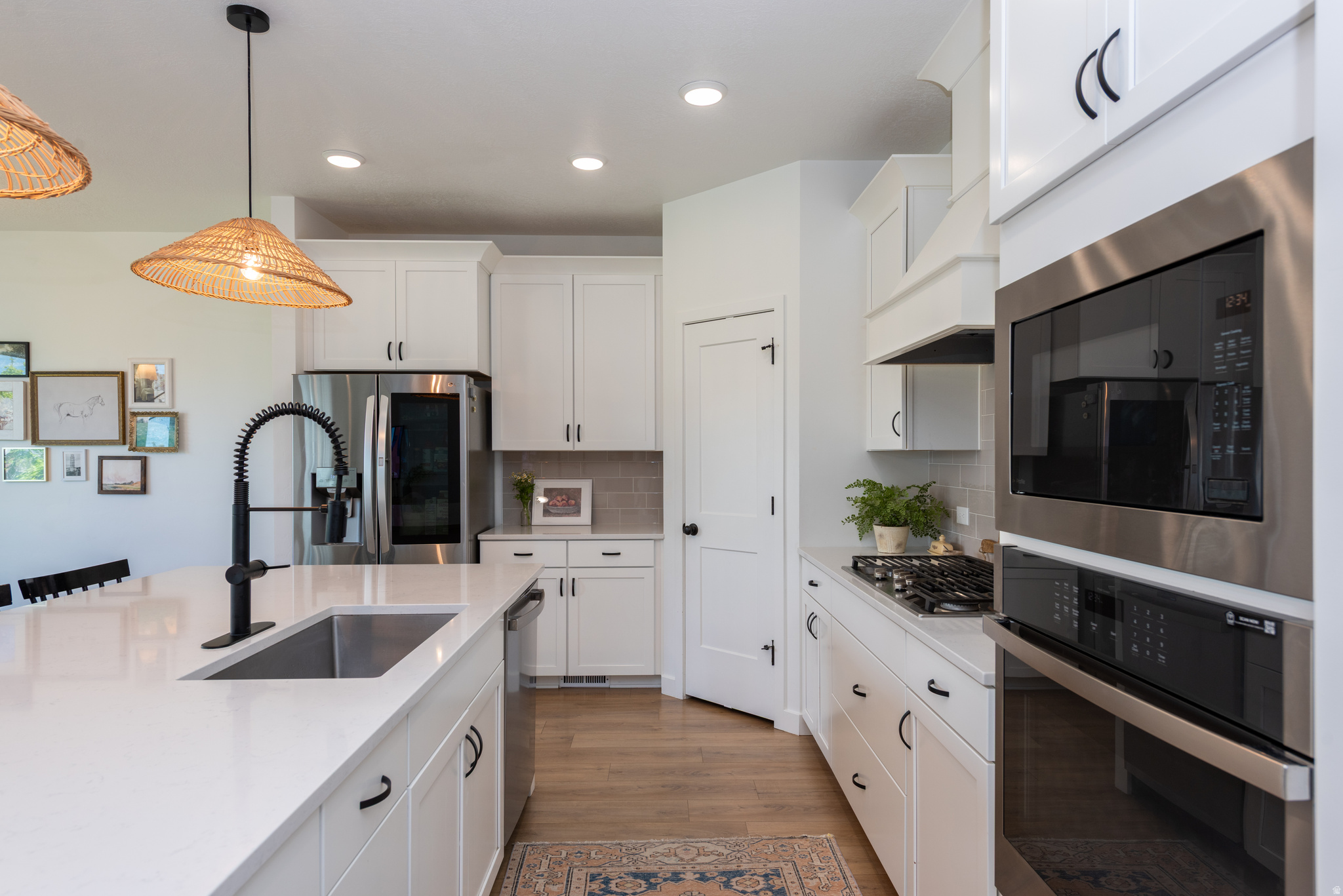 RIDGEVIEW - Residential