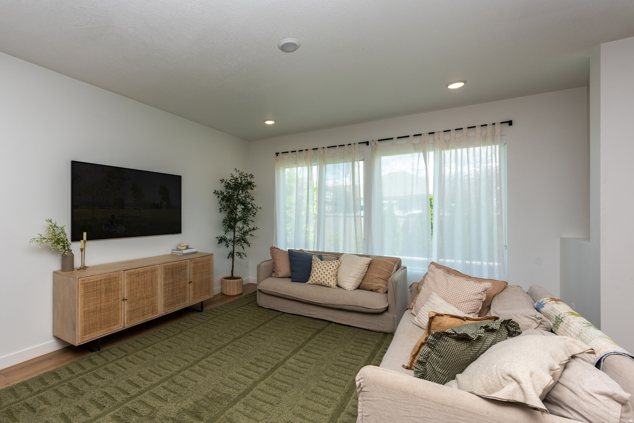 RIDGEVIEW - Residential