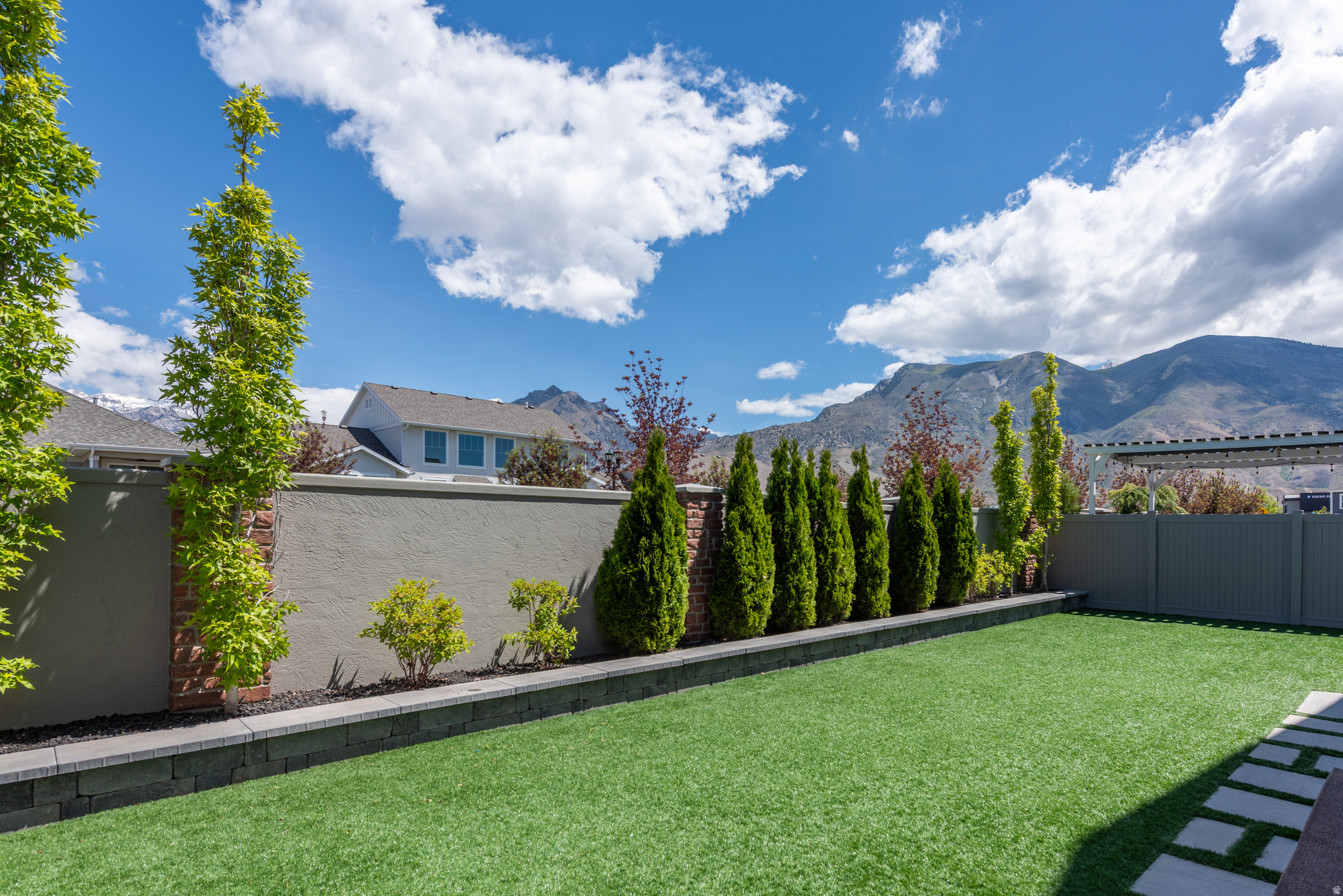 RIDGEVIEW - Residential