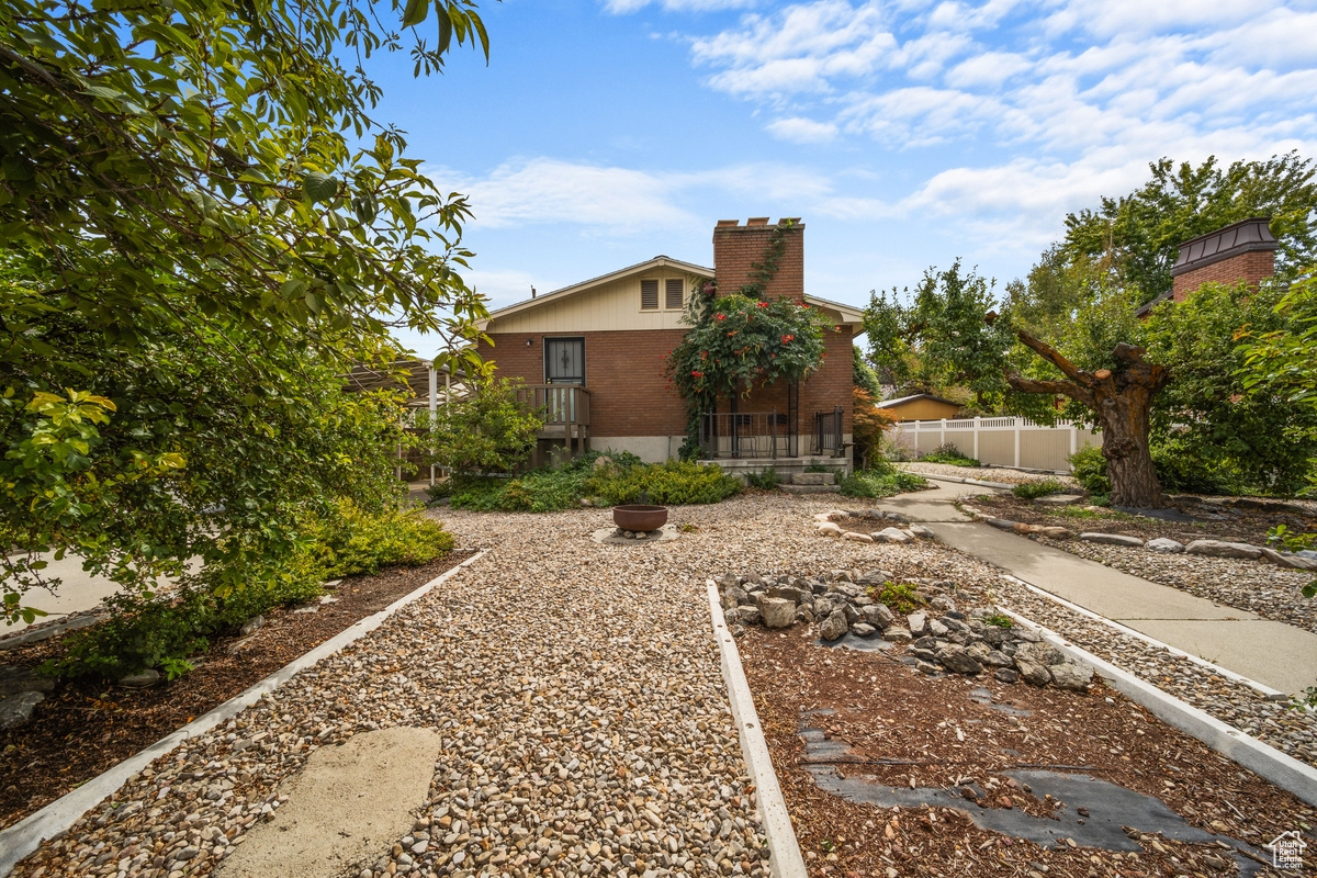 LOT 1 MATTHEW SUB 8304-1147 - Residential