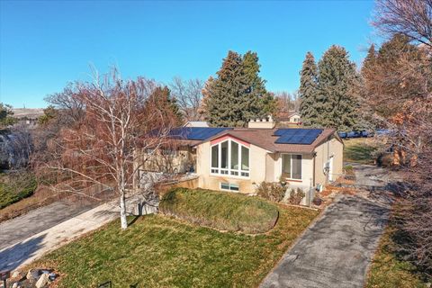 Photo of 458 W 4125 N, Pleasant View, UT 84414 (MLS # 2131785)