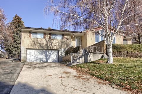Tiny photo for 458 W 4125 N, Pleasant View, UT 84414 (MLS # 2131785)