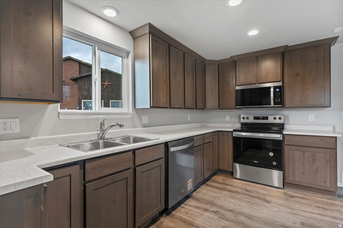 ROSEWOOD - Residential Income