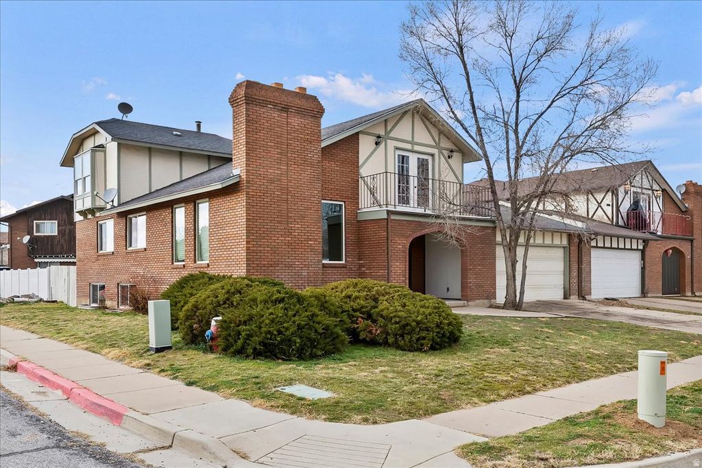 Photo of 5495 S 2100 W, Roy, UT 84067 (MLS # 2128214)