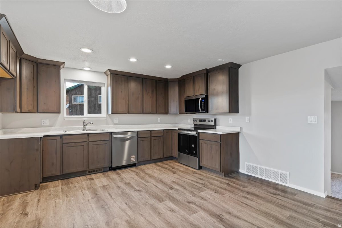 ROSEWOOD - Residential Income