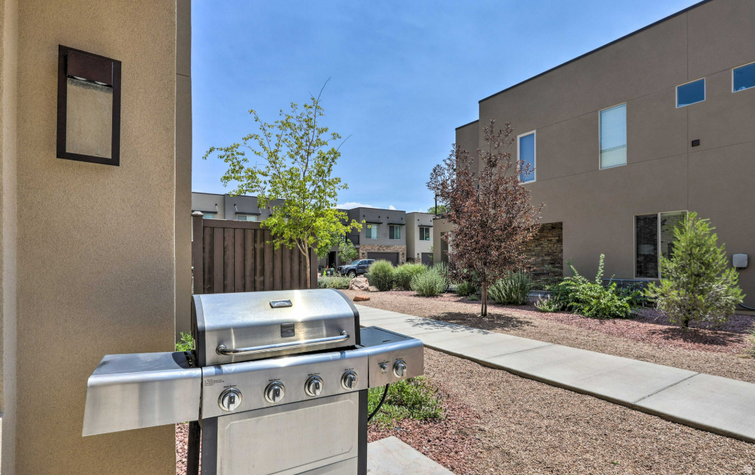 ENTRADA - Residential