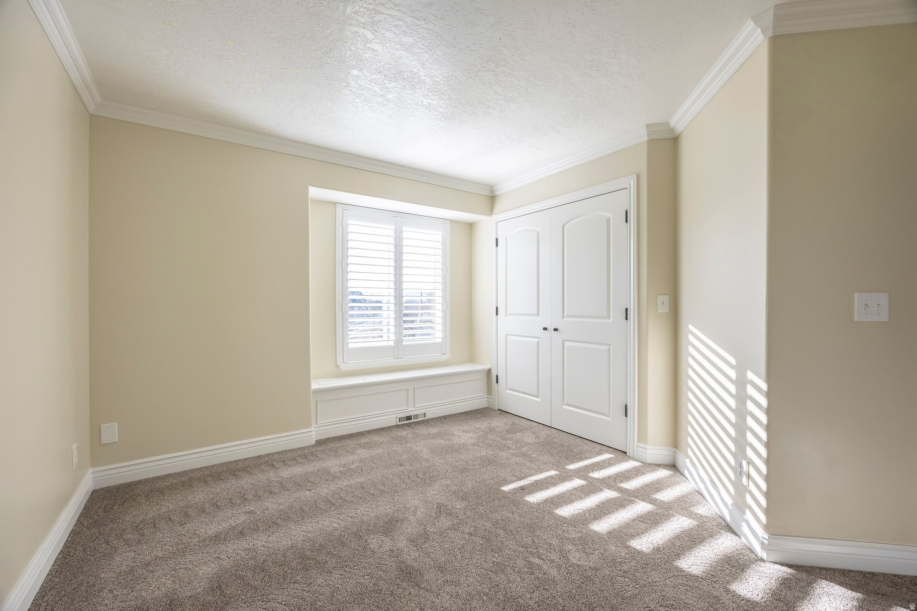 HIGHLAND ESTATES - Residential