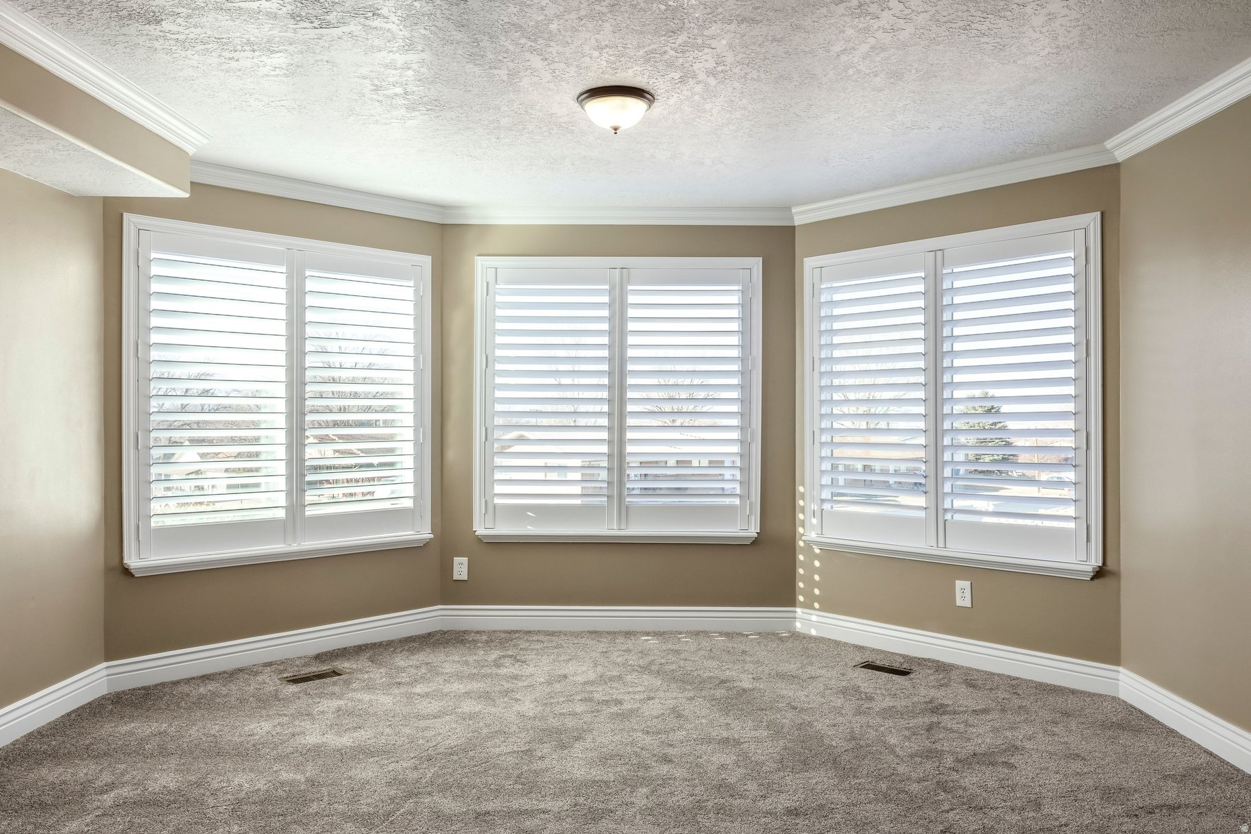 HIGHLAND ESTATES - Residential