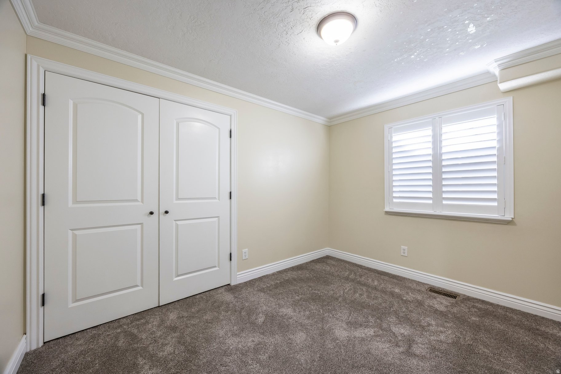 HIGHLAND ESTATES - Residential