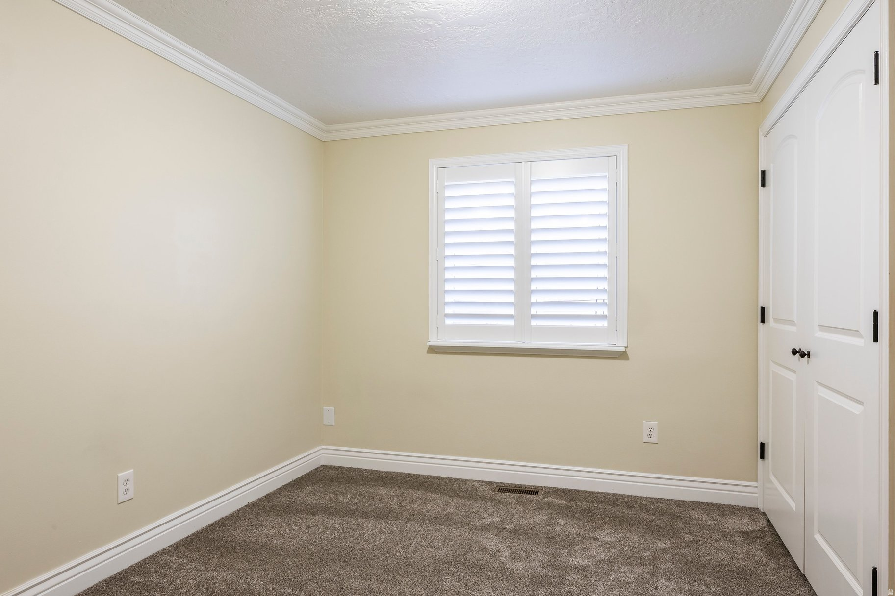 HIGHLAND ESTATES - Residential