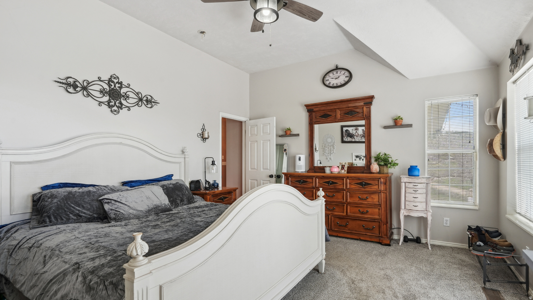 MASCARO ESTATES - Residential