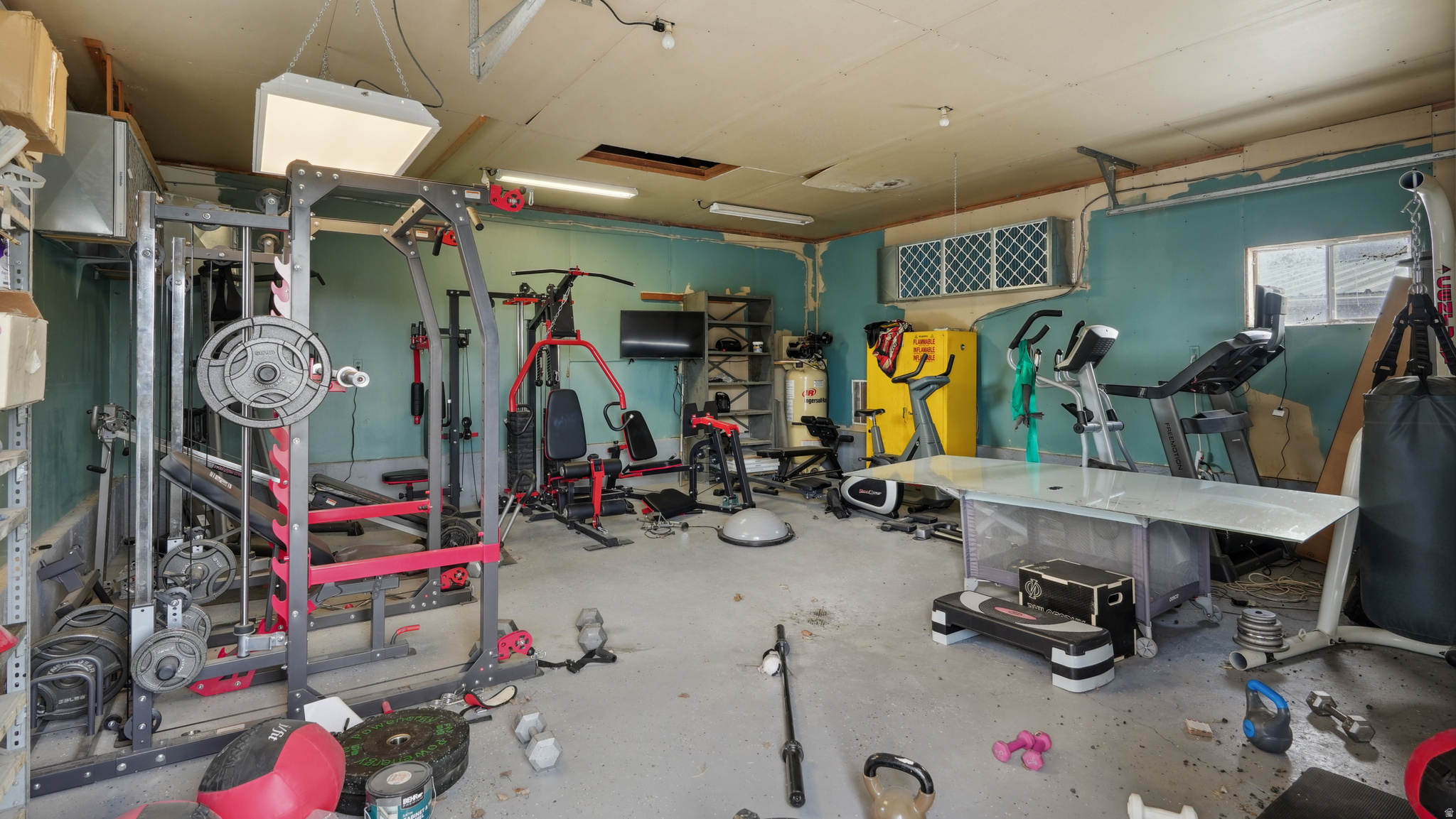 MASCARO ESTATES - Residential