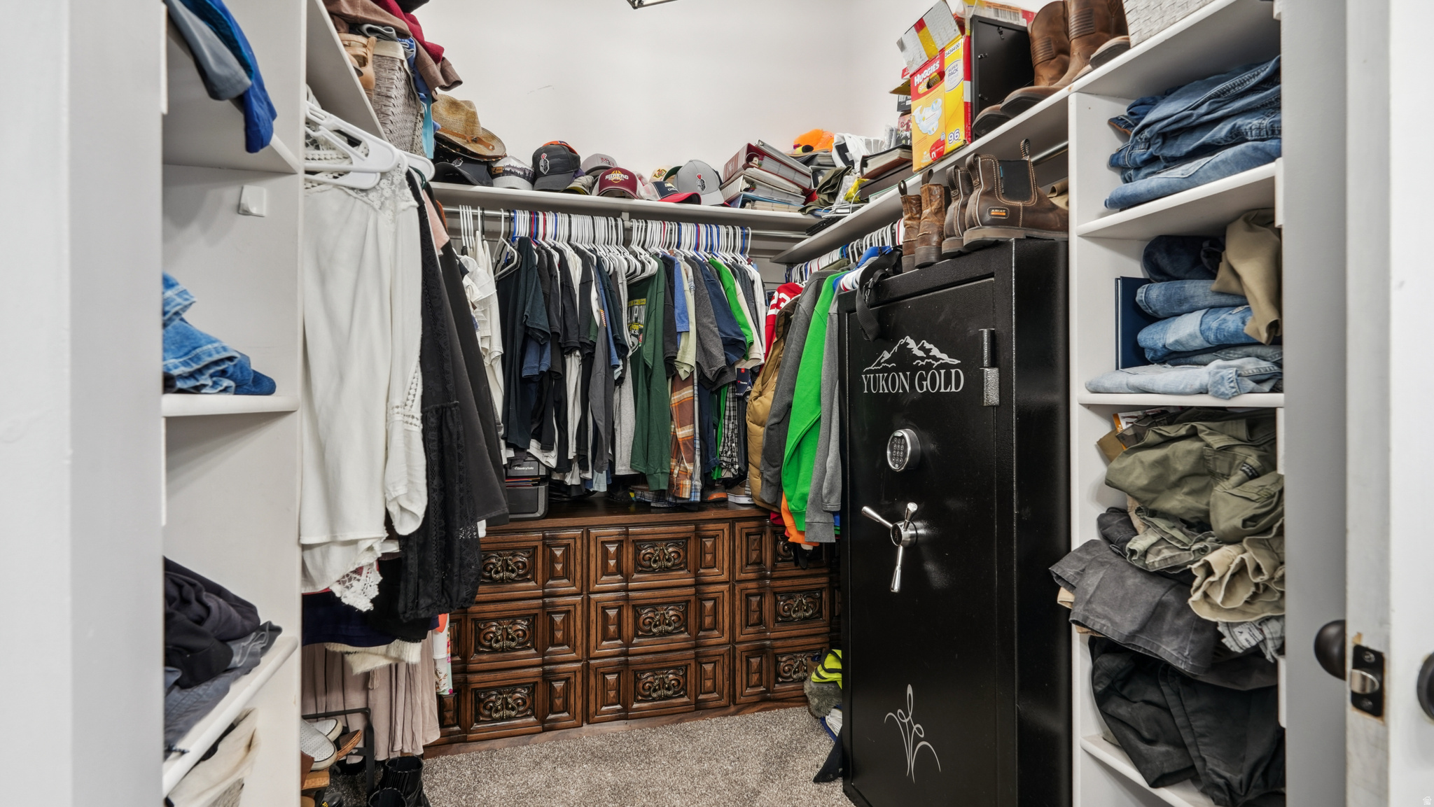 MASCARO ESTATES - Residential