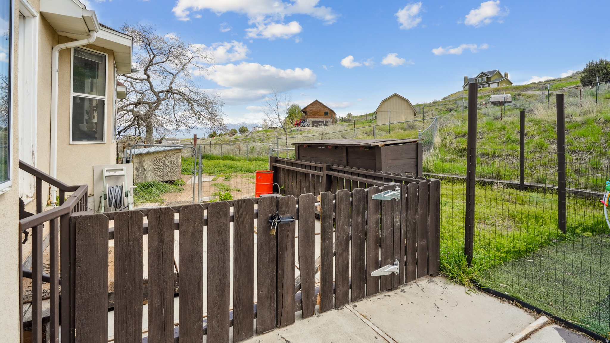 MASCARO ESTATES - Residential