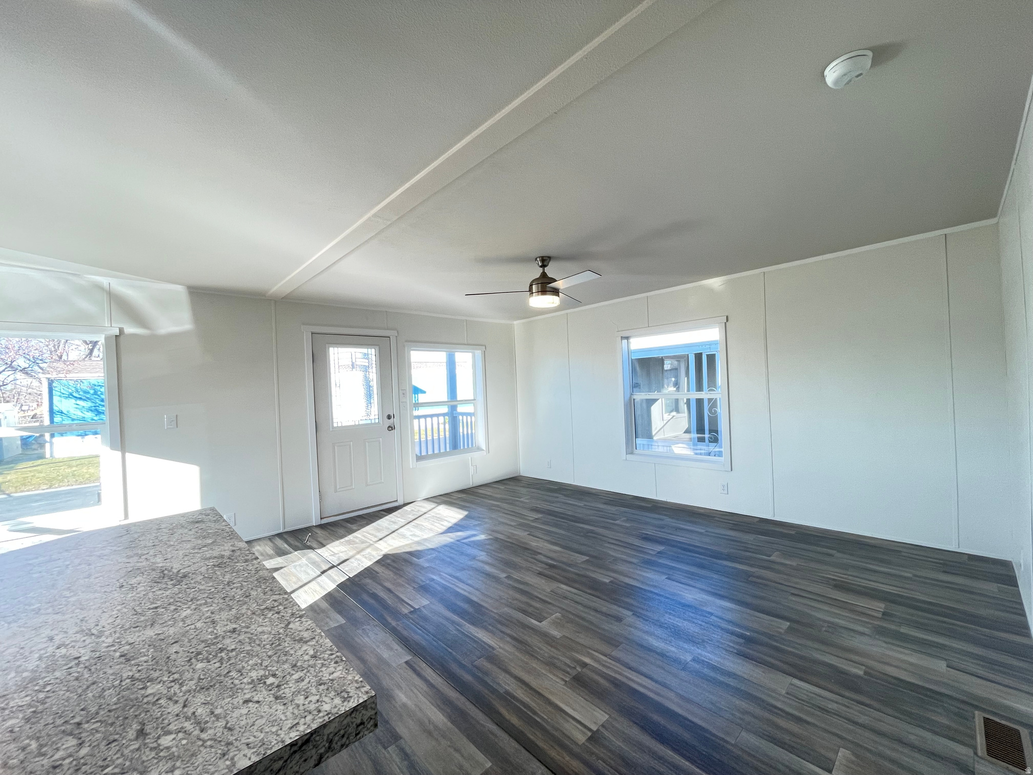 MOUNTAIN VIEW - Residential