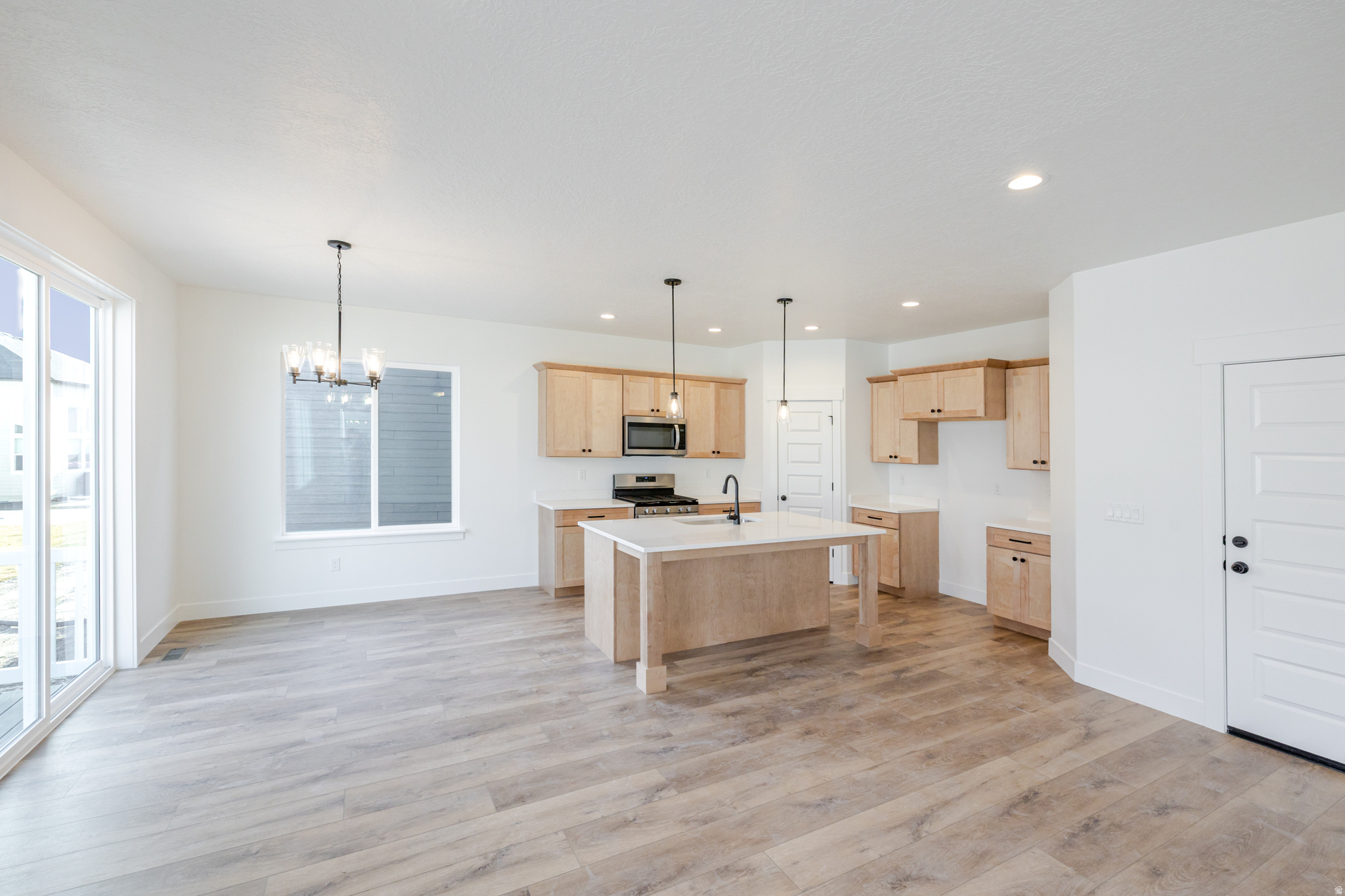 RIVER POINT - Residential