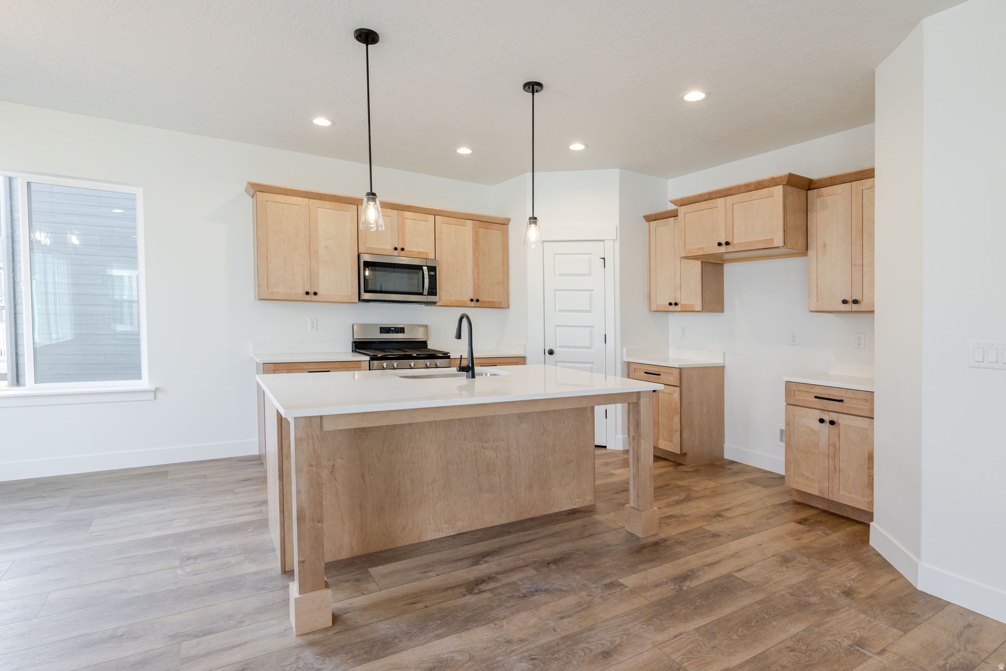 RIVER POINT - Residential