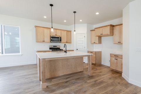 Tiny photo for 1060 N CANVASBACK DR #405, Lehi, UT 84043 (MLS # 2110944)