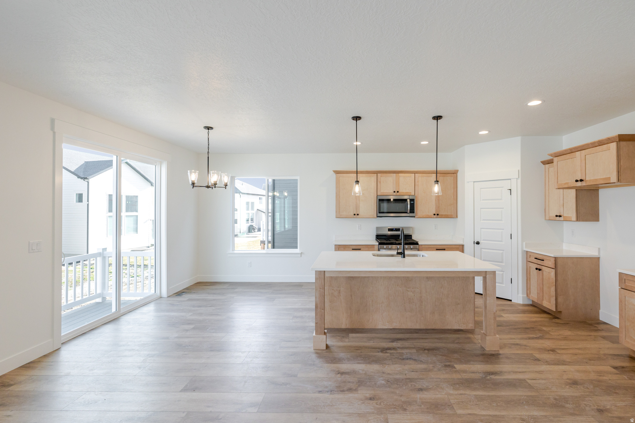 RIVER POINT - Residential