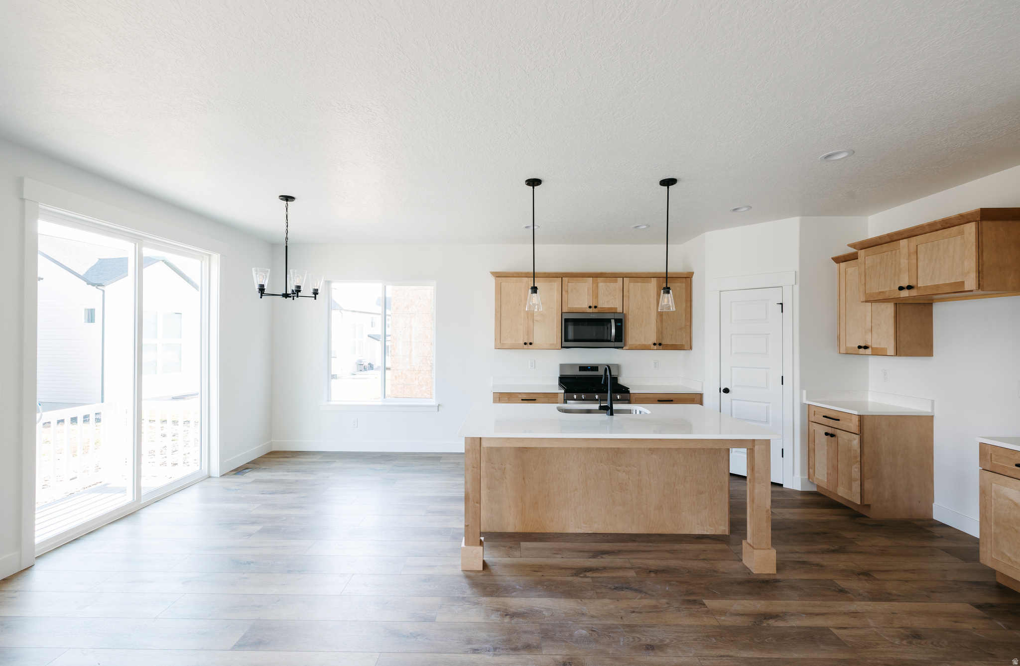 RIVER POINT - Residential