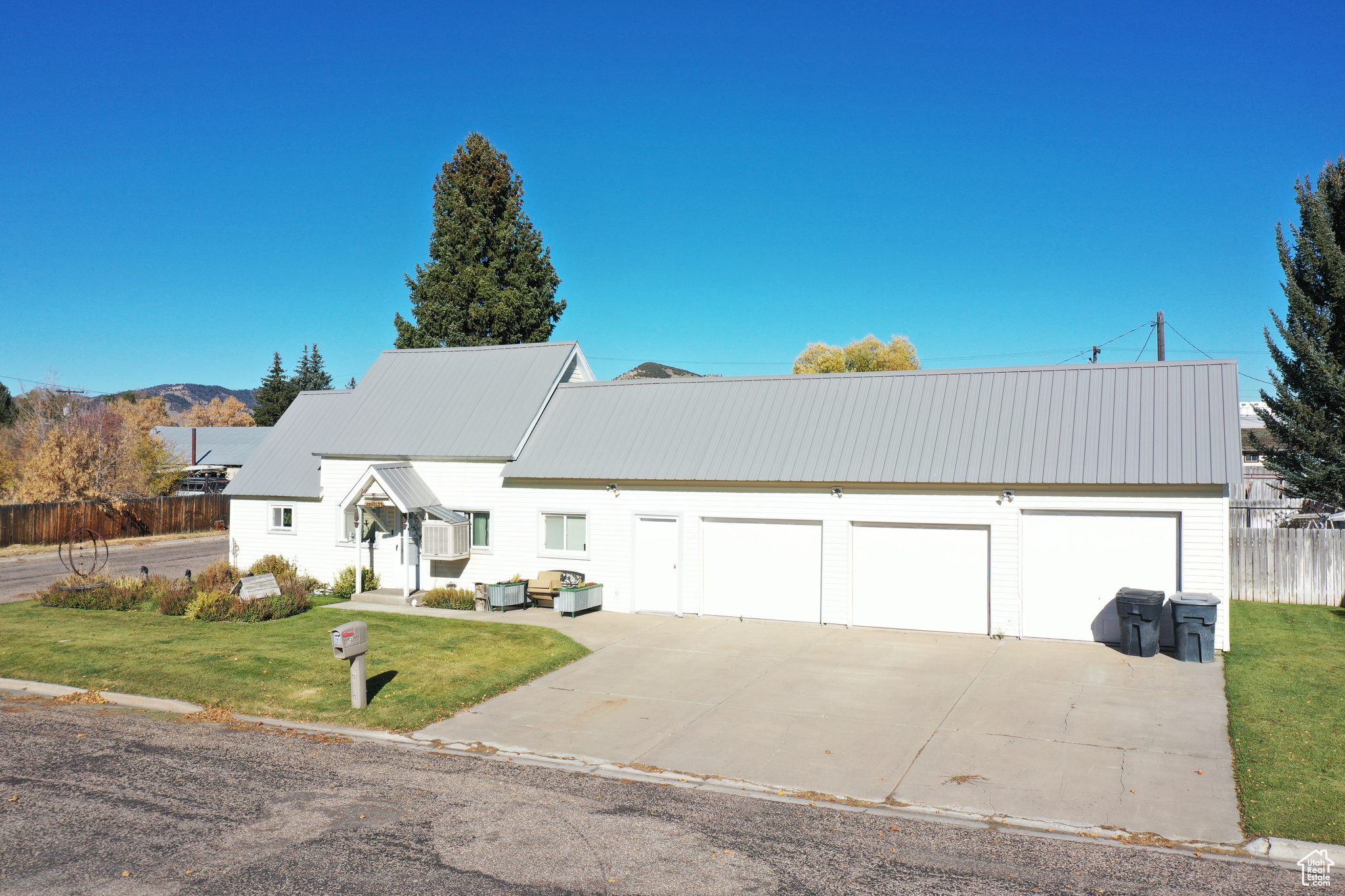 251 Donahue Ave, Soda Springs, Idaho image 2