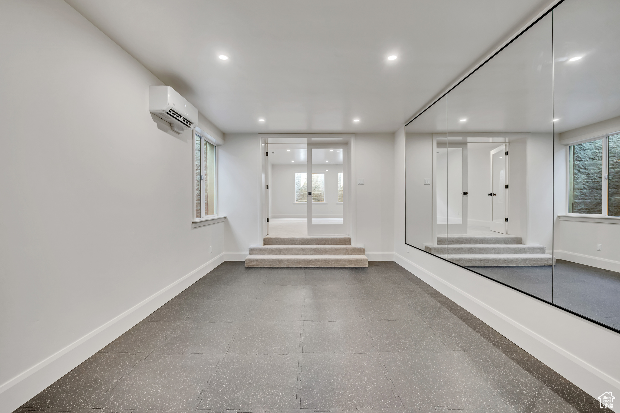 ABBEY ROAD COMMUNITY - Residential