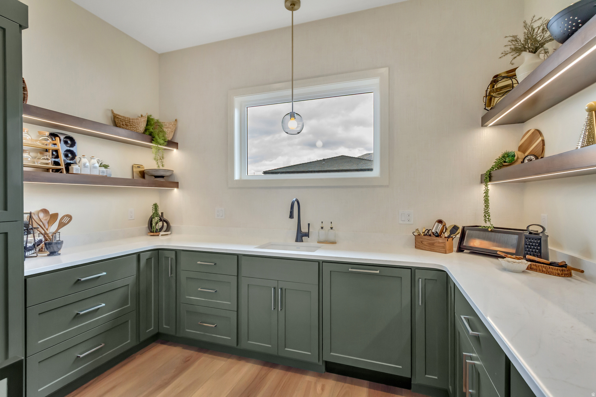 ABBEY ROAD COMMUNITY - Residential