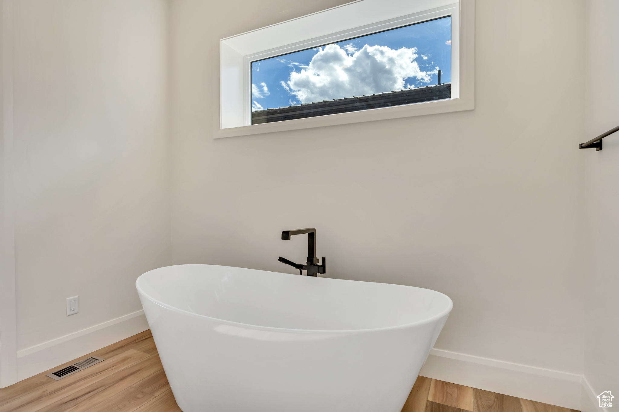 ABBEY ROAD COMMUNITY - Residential