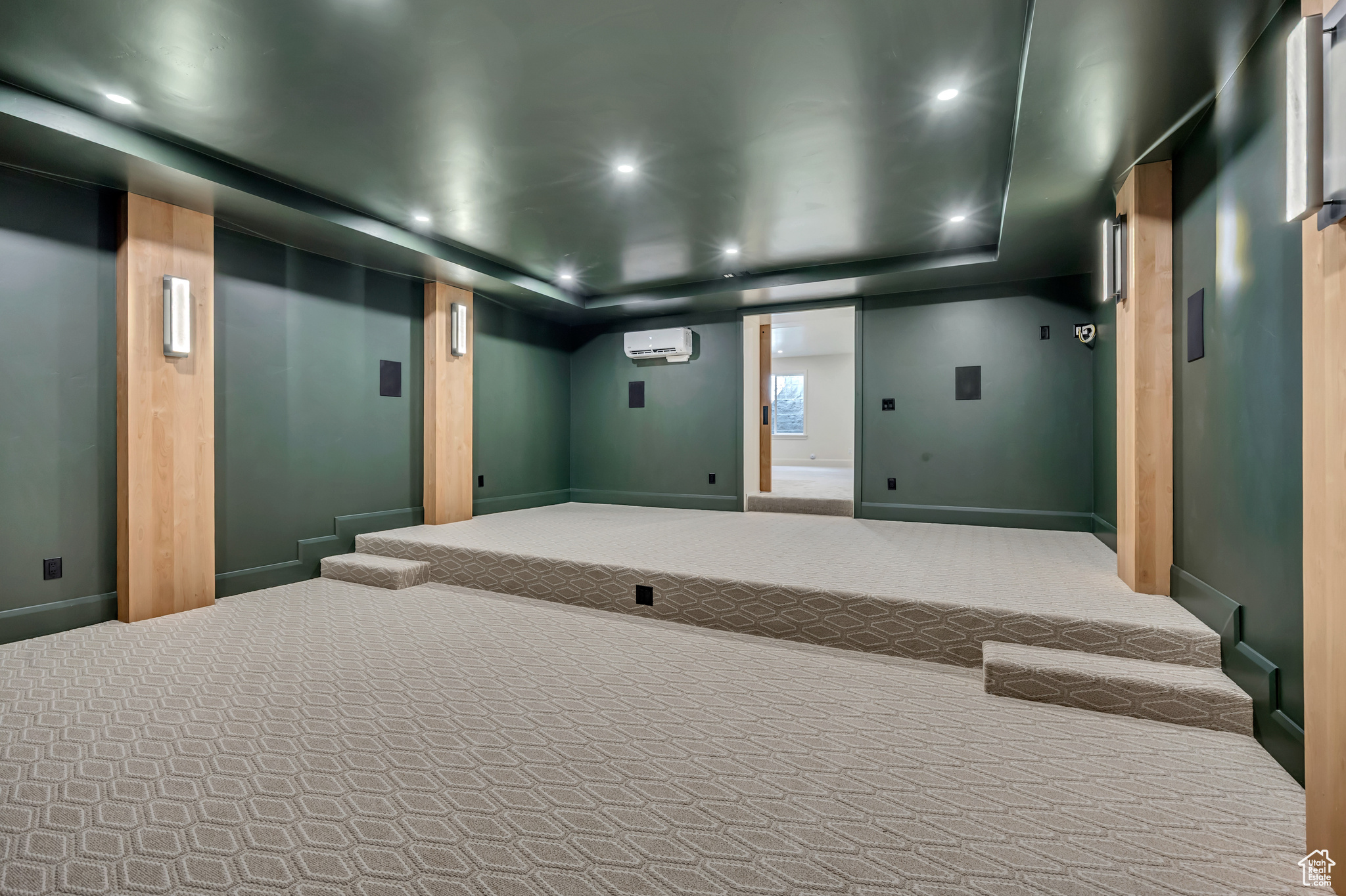 ABBEY ROAD COMMUNITY - Residential