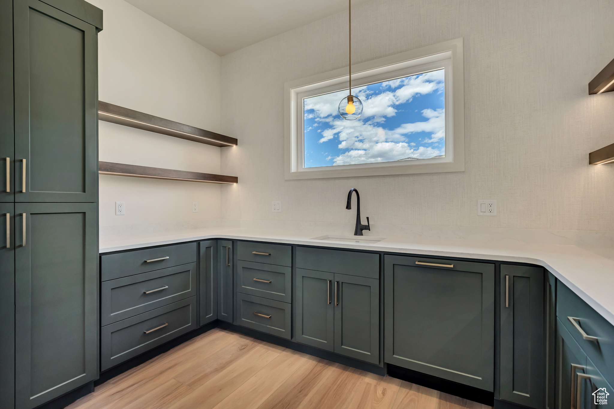 ABBEY ROAD COMMUNITY - Residential